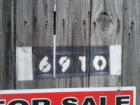 2nd image of 6910 Weatherwood Dr