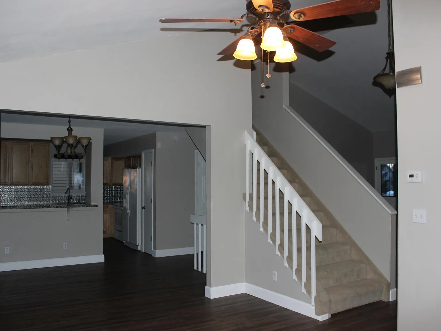 4 bed, 2.5 bath, 2200 sqft, $2,300 — Photo 3