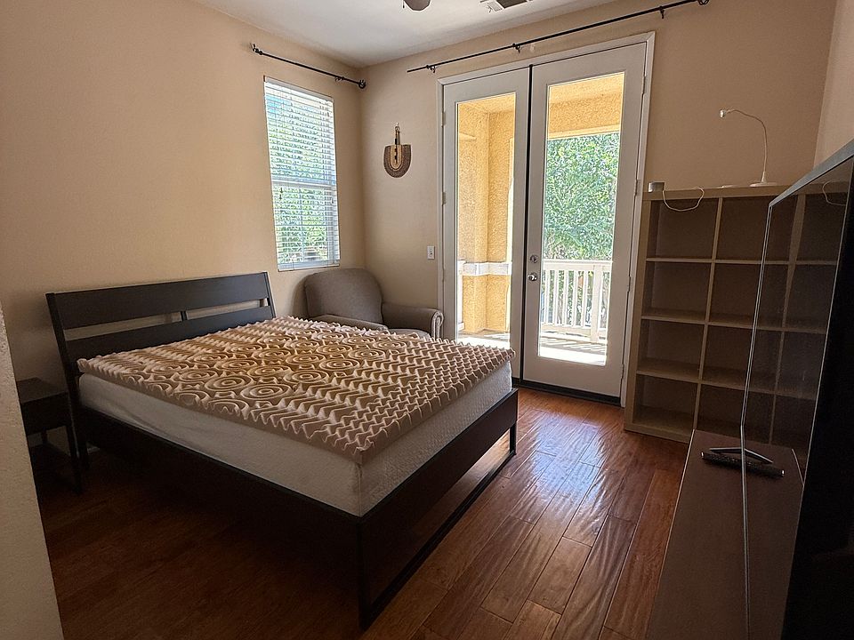Furnished Room offered for Rent