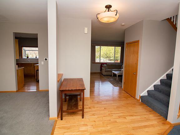 2nd image of 1545 Hadley Dr