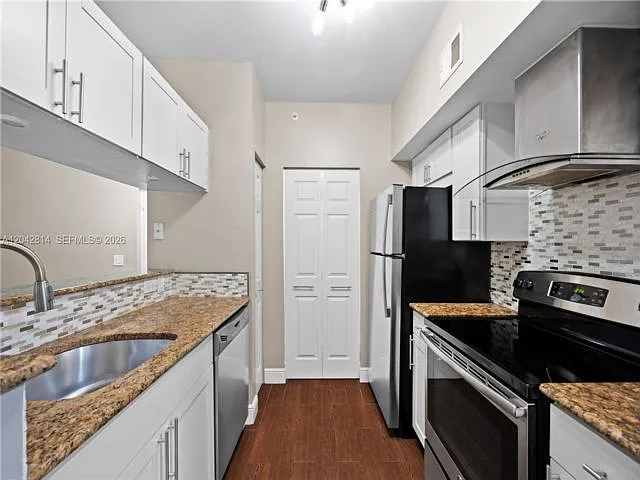 3102 Tuscany Way — Photo 15