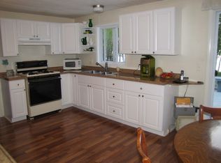 19716 Evergreen Rd, Presque Isle, MI 49777