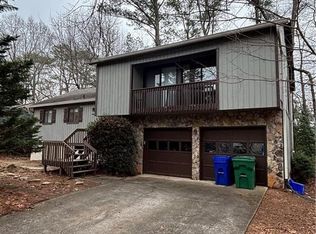 1756 Pierce Arrow Pkwy, Tucker, GA 30084