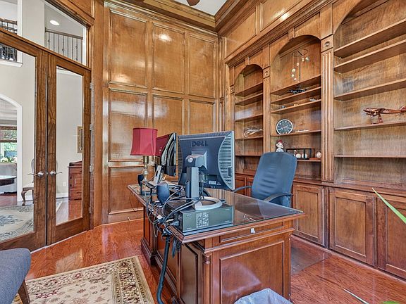 5th image of 15 White Meadow Ct