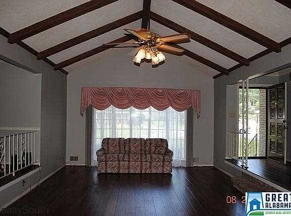 3rd image of 1521 Brewster Cir