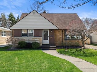 7723 37th Ave, Kenosha, WI 53142