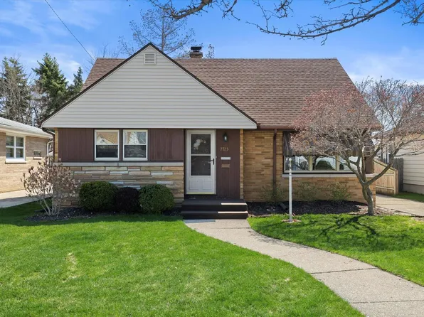 7723 37th AVENUE, Kenosha, WI 53142