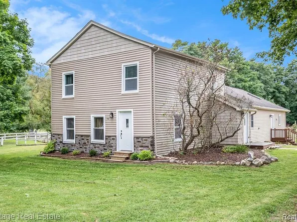 4694 Herd Rd, Metamora, MI 48455