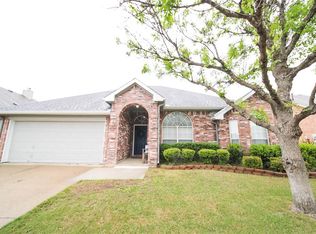 234 Jennifer Ln, Arlington, TX 76002