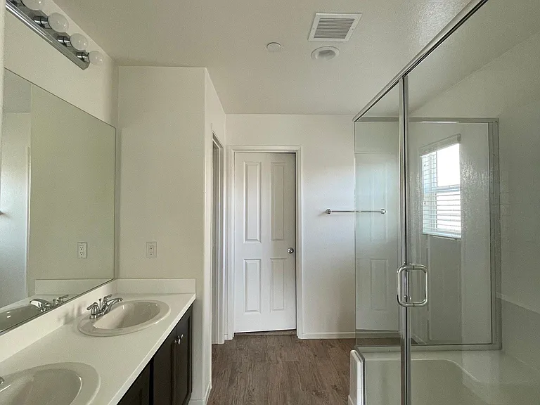 29266 Bronco Ct — Photo 8