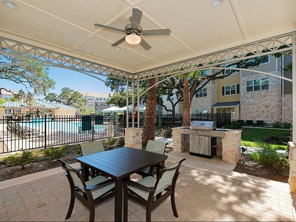 Outdoor Grilling Area