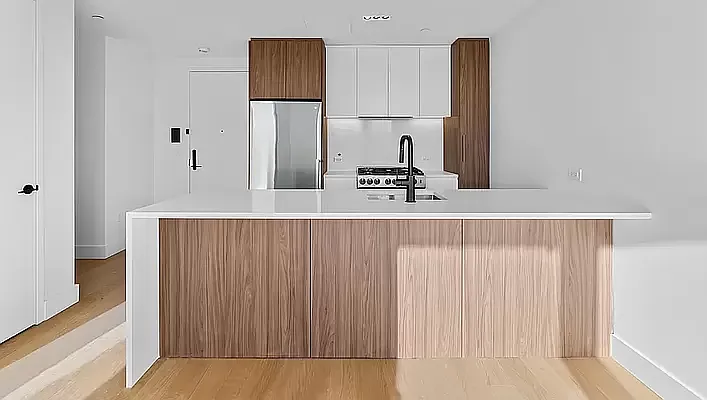 Rented by West 124th Manager LLC | media 65