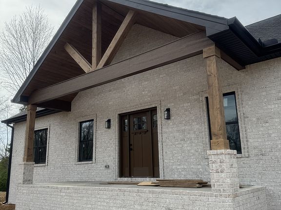 2nd image of 1103 Sycamore Valley Rd