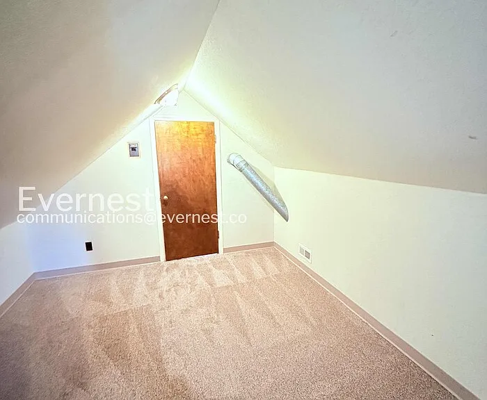 1803 Talbot St — Photo 18