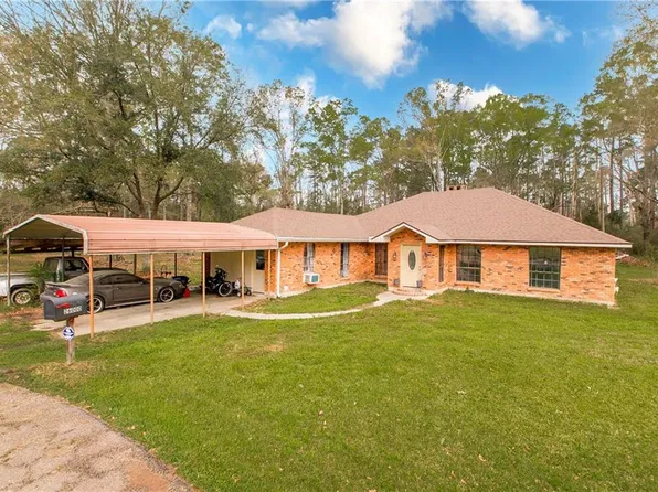 26000 Robertson Rd, Holden, LA 70744