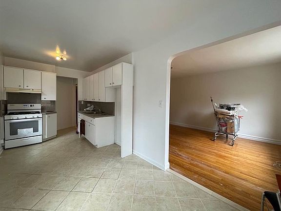 3rd image of 6510 108th St #4C