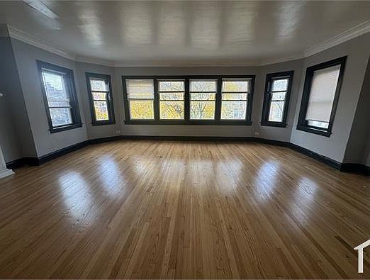 3rd image of 7627 S Essex Ave