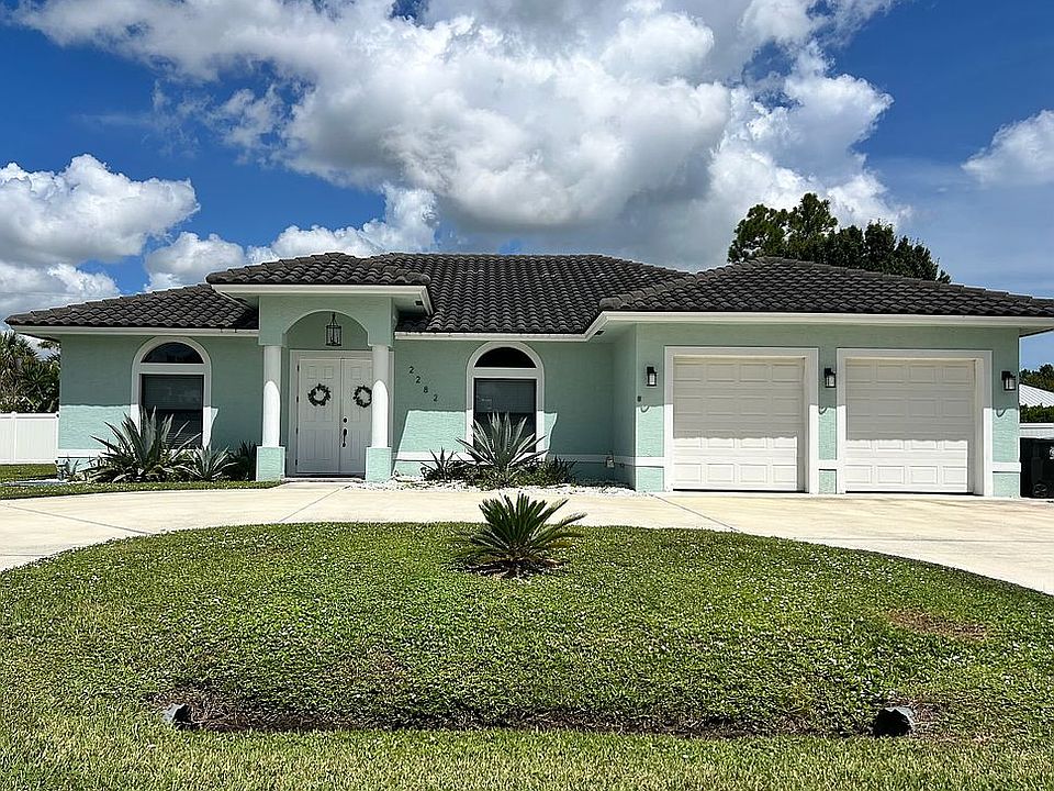 1st image of 2282 SE Abcor Rd