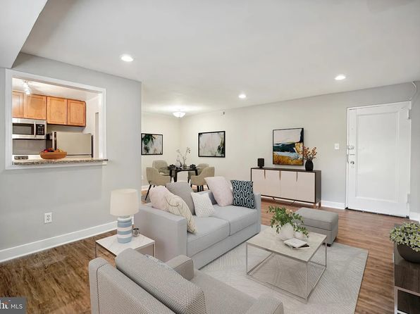 116 Lee Ave APT 104
