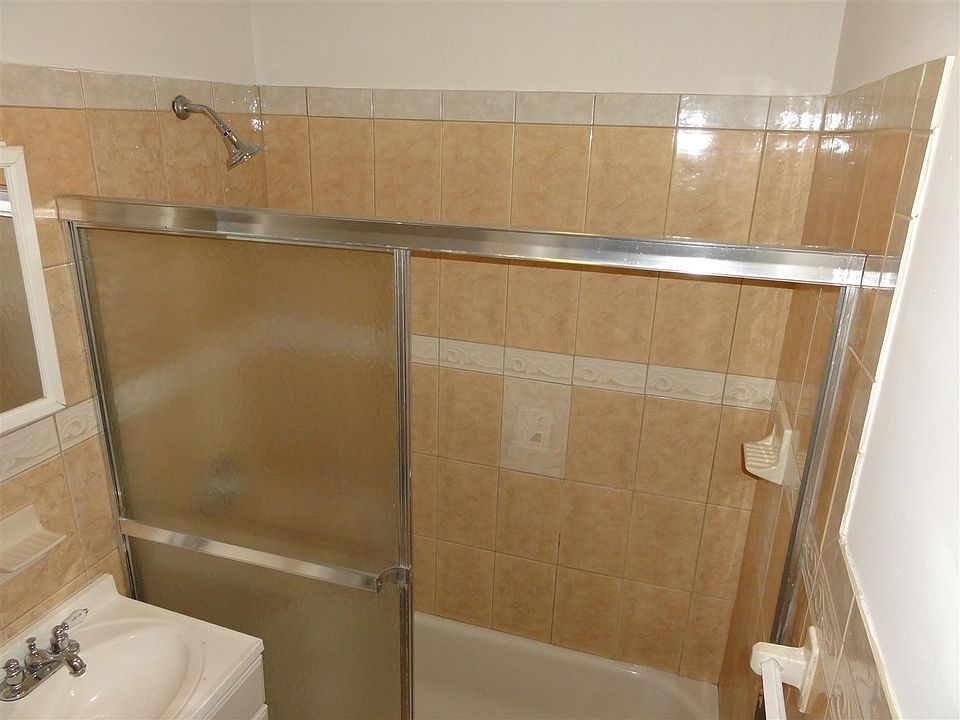 1st image of 1927 N Marshall St #1