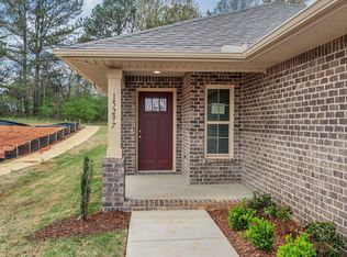 15394 Lapwing Cv, Athens, AL 35611