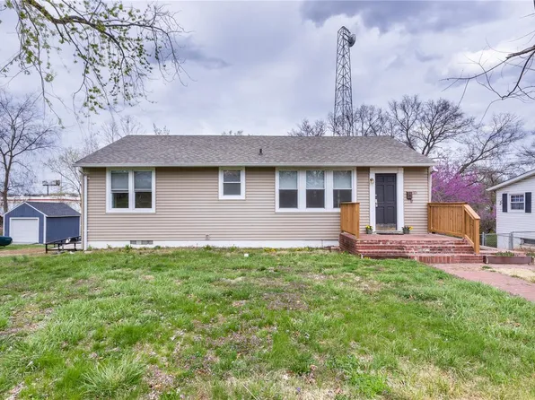 921 Terrace Dr, Festus, MO 63028