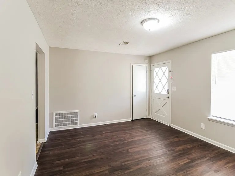 2861 Panther Ct — Photo 7