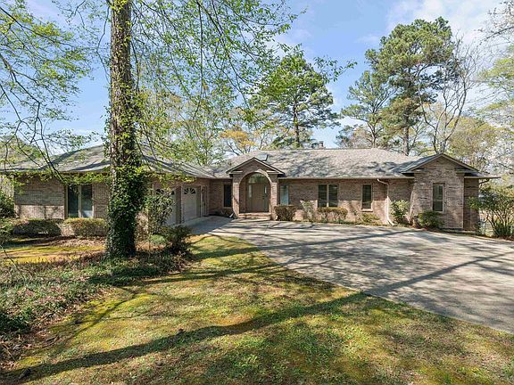 2nd image of 80 River Oaks Cir
