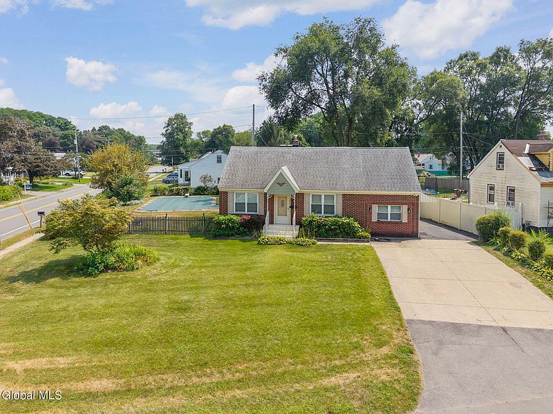 2nd image of 1755 Devendorf Road