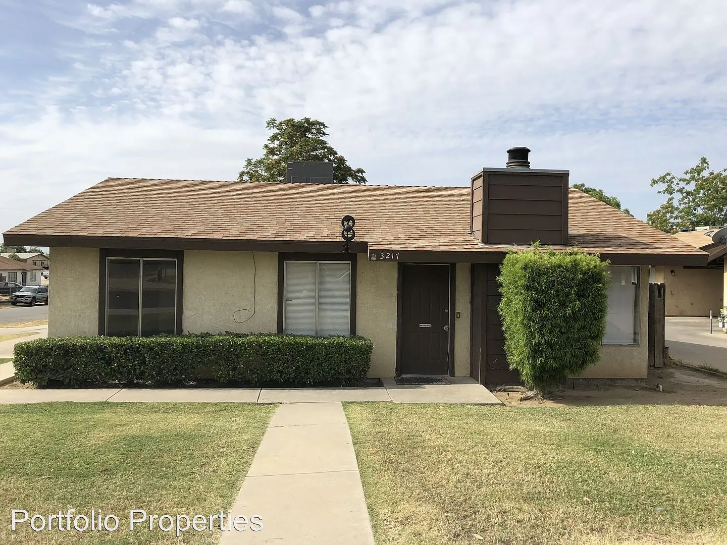 3217 Crestline Rd photo 1