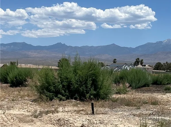 240 Glenoaks St, Pahrump, NV 89048