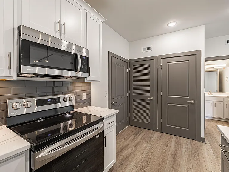 1619 North 28th Street - 205 — Photo 12