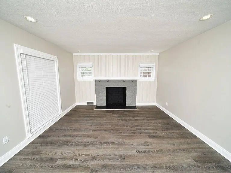 3509 Warner Ave — Photo 8