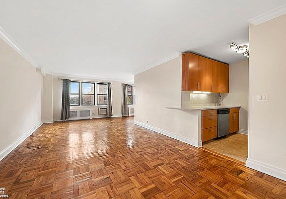 4th image of 37-31 73rd St APT 5A