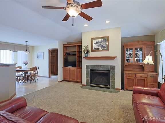 3rd image of 537 Cider Mill Way