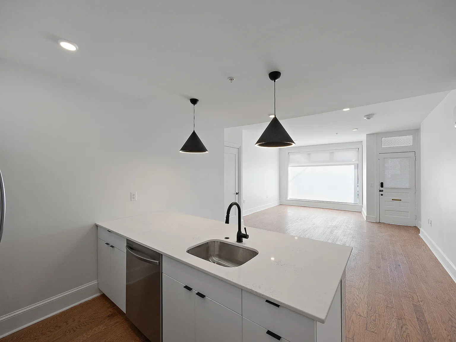 2 bed, $1,750 — Photo 3