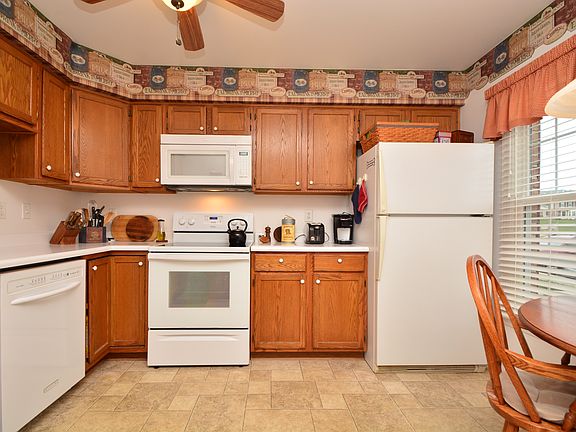 3rd image of 364 Cinnabar Ln