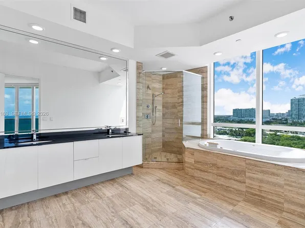15901 Collins Ave APT 904, Sunny Isles Beach, FL 33160
