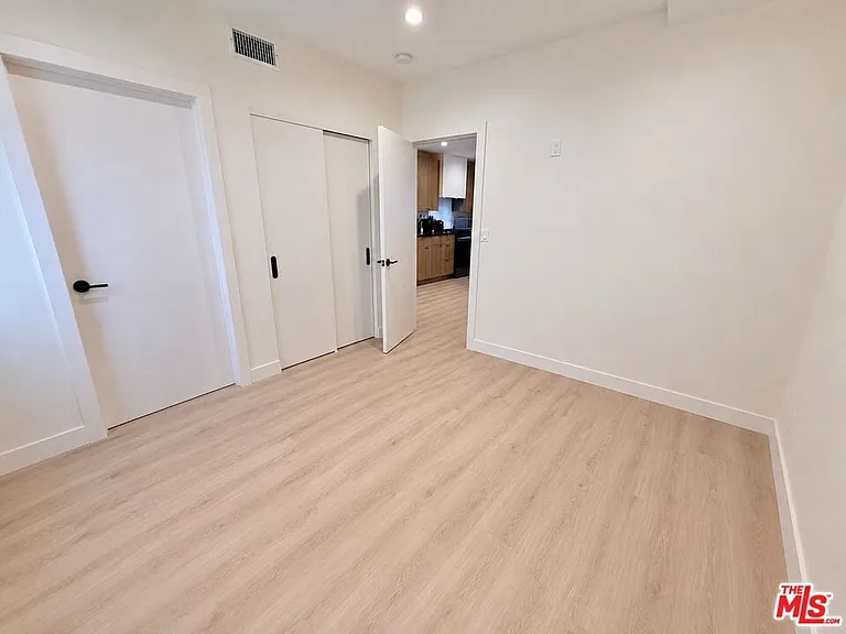 2707 Benedict St #3/4 — Photo 13