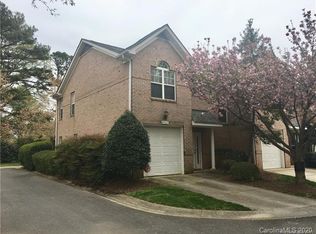 4752 Hunter Crest Ln, Charlotte, NC 28209