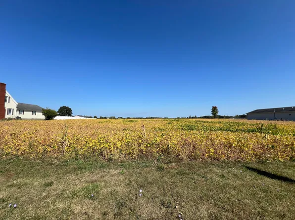 2000 W Beecher Rd, Adrian, MI 49221