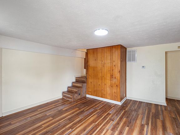 4th image of 1015 Harold Street