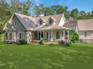 942 Reed Rd, Lexington, TN 38351