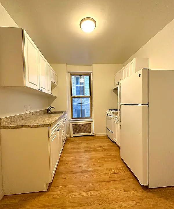 1st image of 417 E 64th St APT 1C