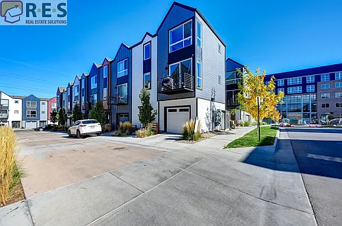 5566 W 11th Pl Photo 1