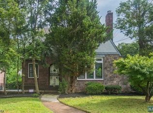 585 Ramapo Rd, Teaneck, NJ 07666