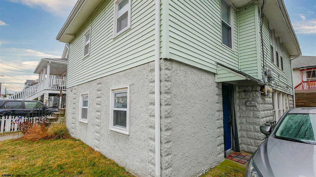 117 N Newark Ave photo 1