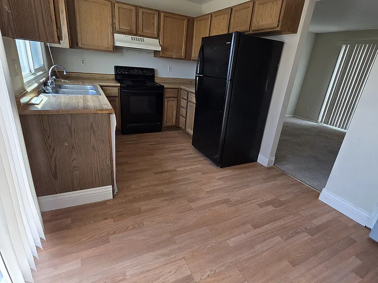 2022 Kennedy Ave — Photo 3
