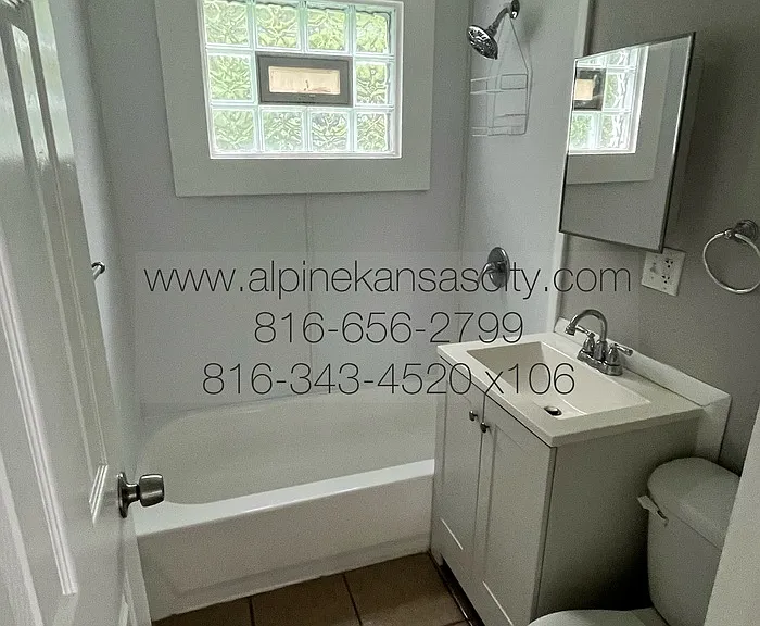 10731 Cambridge Ave — Photo 11