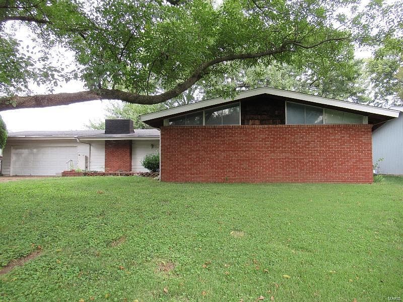 1st image of 430 Allen Dr